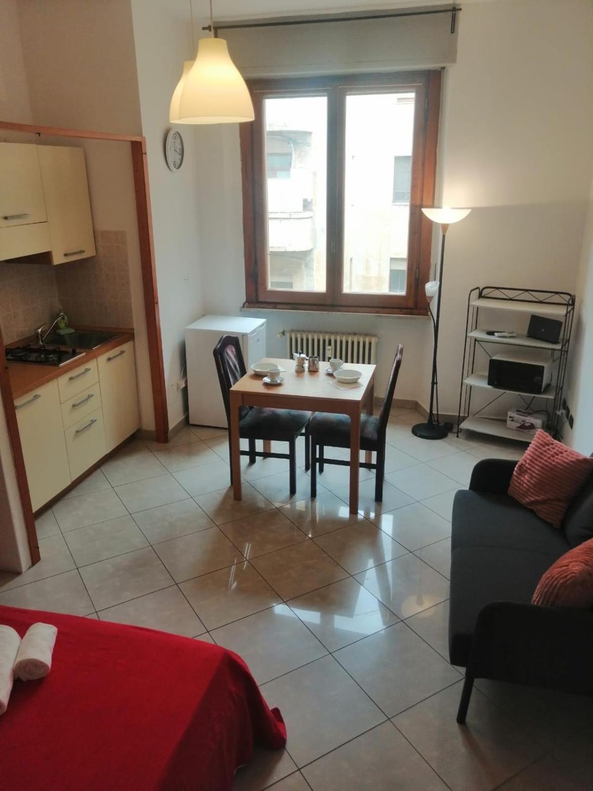 Apartment In Front Of The Train Station! Firenze Esterno foto