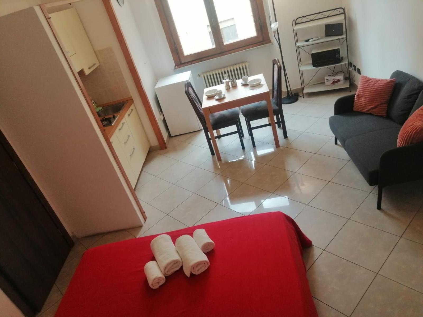 Apartment In Front Of The Train Station! Firenze Esterno foto