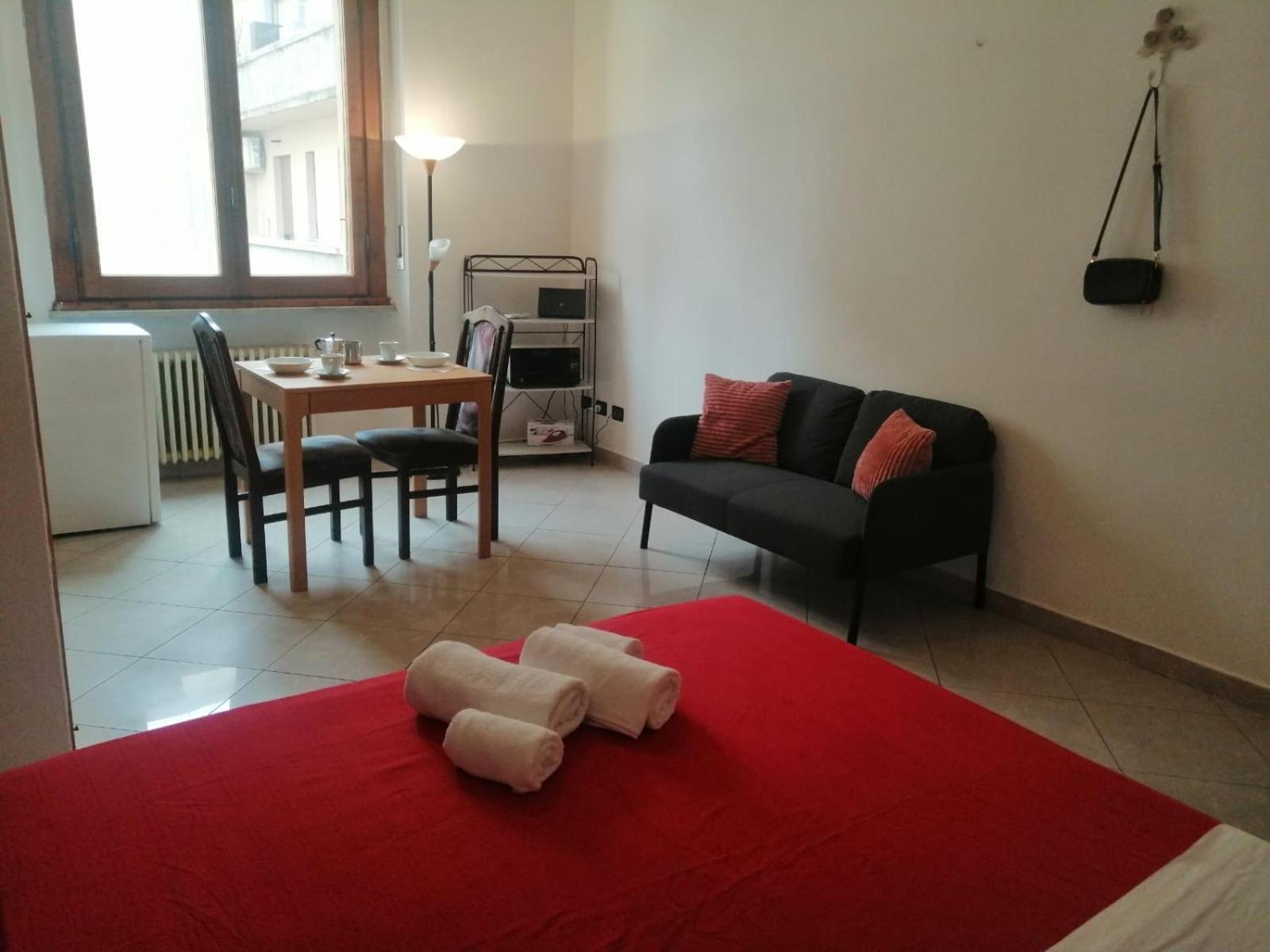 Apartment In Front Of The Train Station! Firenze Esterno foto
